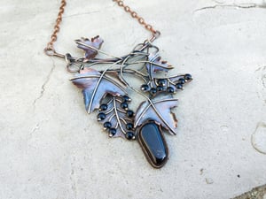 Currants necklace 