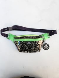 Image 4 of Clear leopard print vinyl fanny pack: Green