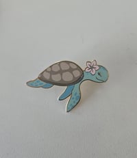Image 2 of Pins & coin from my personnal collection part4