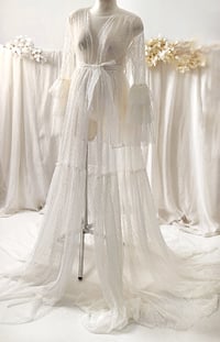 Image 1 of Off white dress for maternity photoshoot | Adrianna | size universal | warm off white | tulle