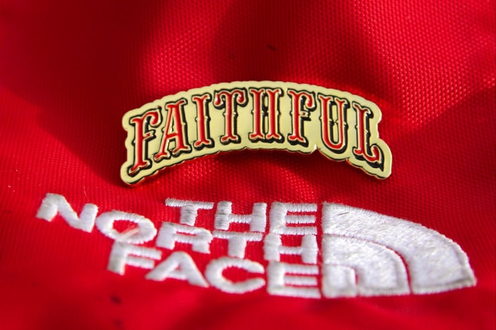 Image of Faithful Arch San Francisco 49ers pin