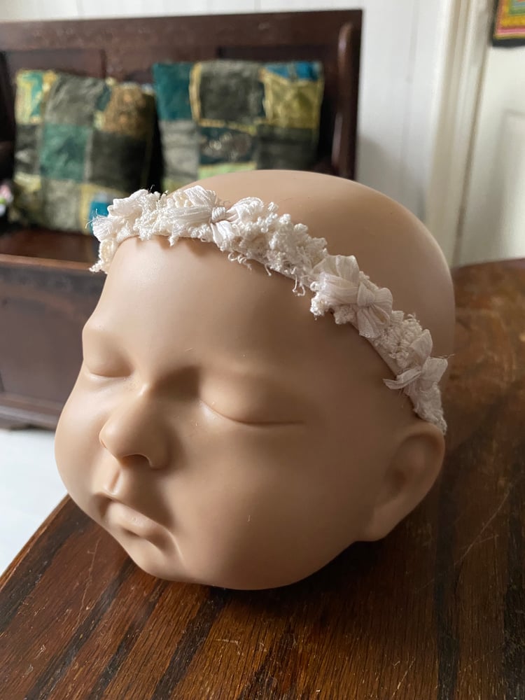 Image of Vintage Bows And Lace Tieback 