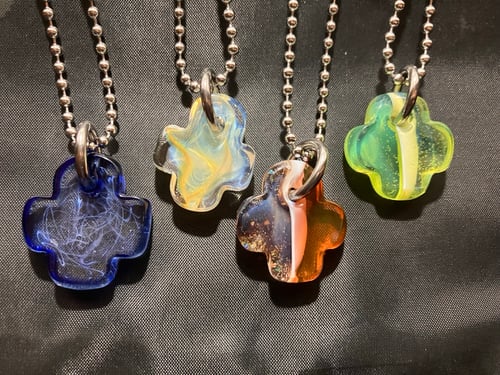 Image of plus pendants 