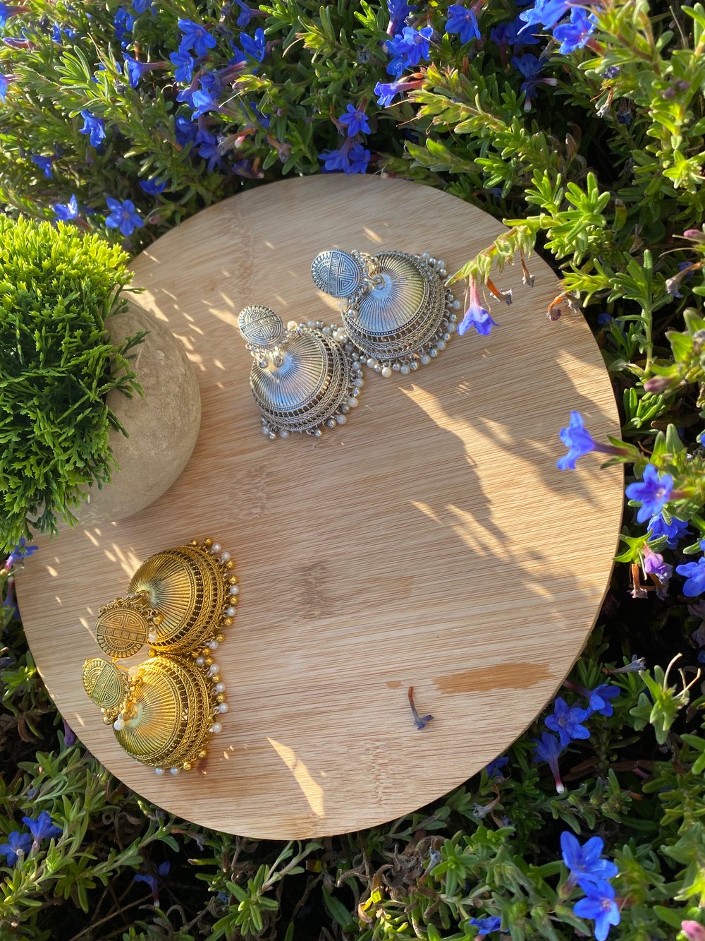 Antique style jummkie gold 