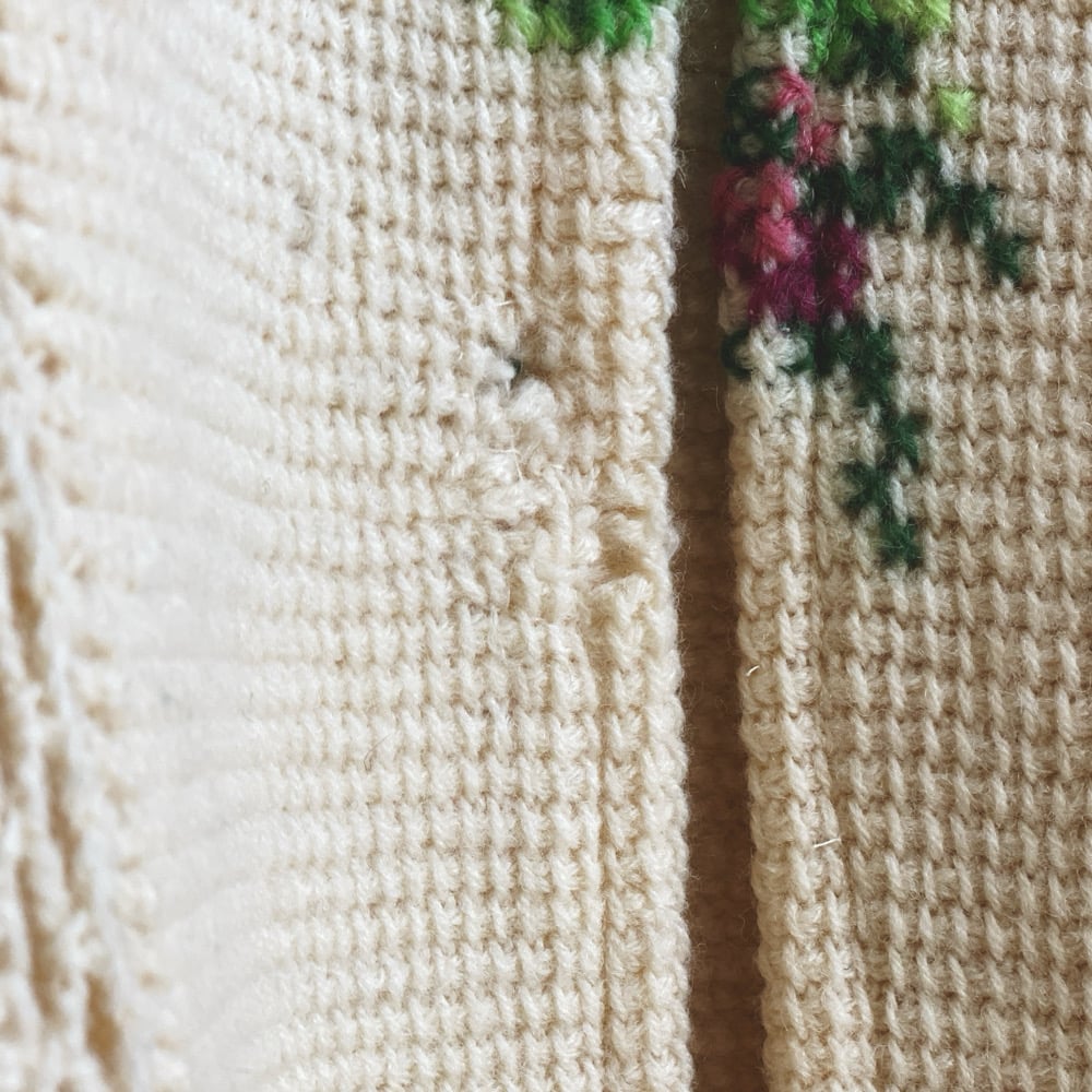Image of Vintage Cross-Stitch Pink Roses Granny Sweater