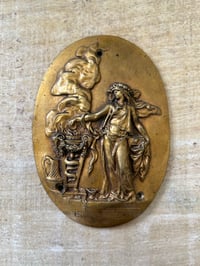 Image 3 of Magnifique médaillon en bronze massif de l’allégorie de l’hiver, prêtresse, XIXème siècle