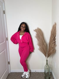 Image 4 of Catch Me Chillin Set (Fuchsia)