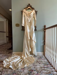 Image 17 of 1950s Sophisticated Set 