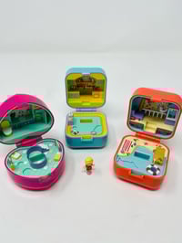 Image 7 of Polly Pocket vintage lot de 3 petites boites baguiers vides avec 1 personnage