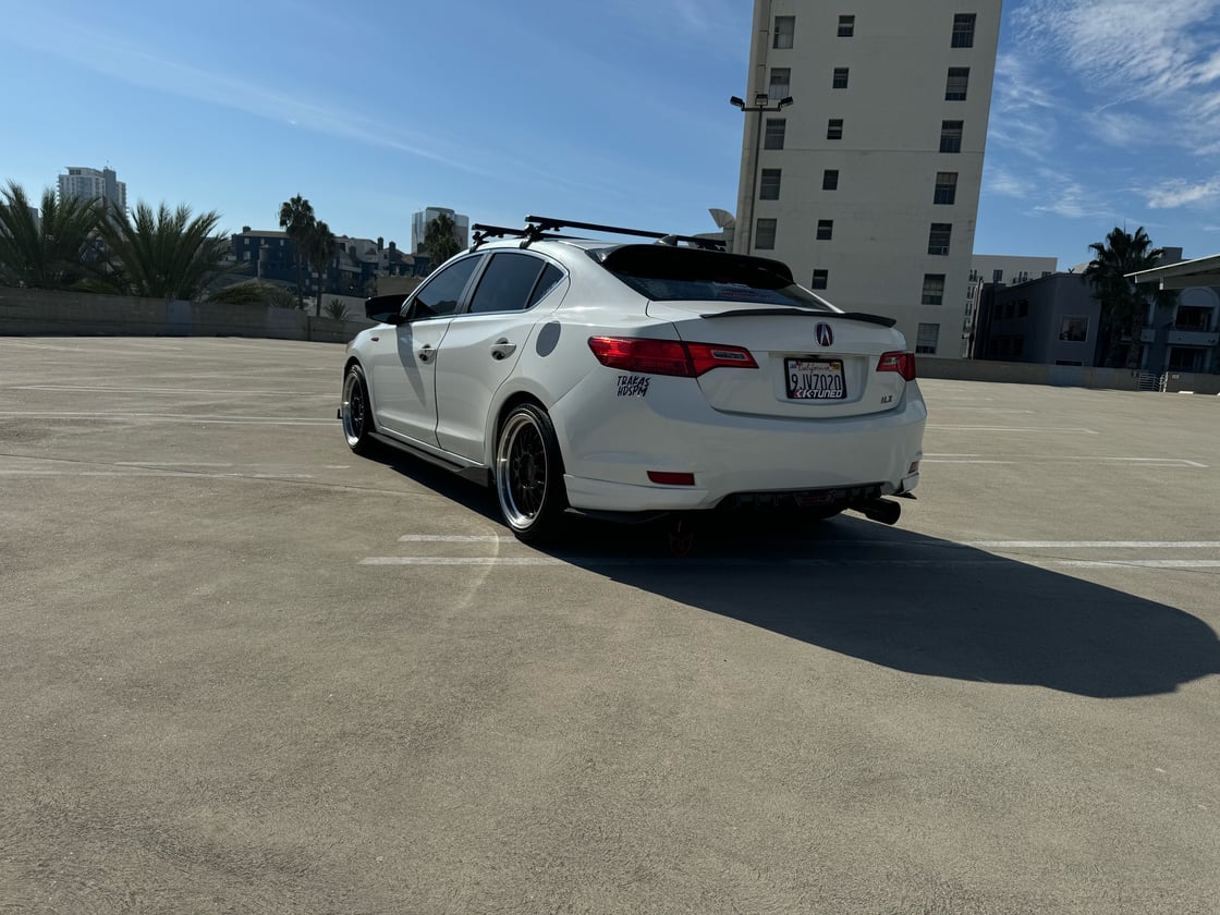 Image of 2013-2022 ILX sideskirts