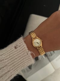 Image 3 of Vintage Gold Tone Pulsar Dainty Riund Dial