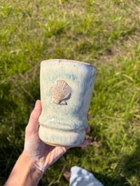 Image 2 of Seashell to go mug 