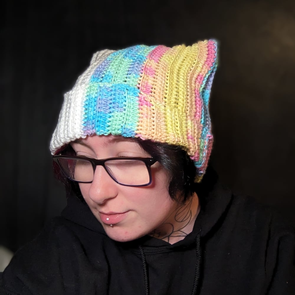 Image of Marshmallow Flump Ribbed Cat Beanie