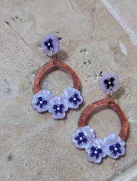 Image 2 of Boucles d'oreilles pensées 