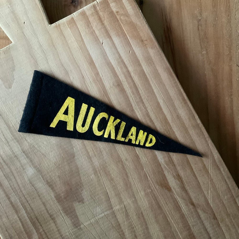 Image of Auckland Pennant