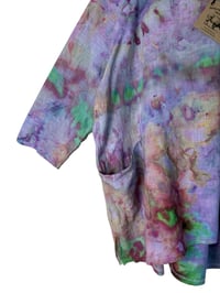 Image 4 of XL Cotton Woven Forager Top in Nebula Watercolor Ice Dye
