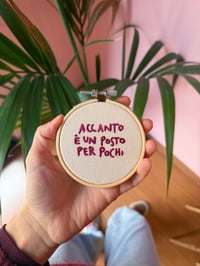 Image 1 of Telaio Accanto è un posto per pochi 