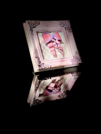 Image 4 of Beau Box No 5