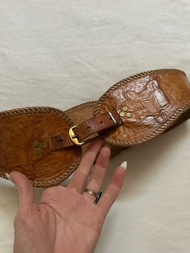60s tooled leather western theme horse belt 