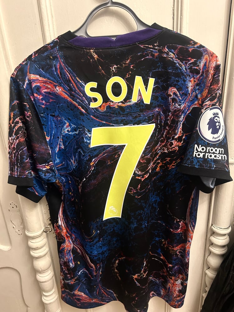 Image of Tottenham Hotspur "SON 7" 2021/22 Away Shirt + patches (L)