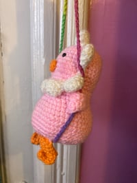 Image 2 of Swinging Duck (Pink) 