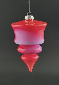 Ornament pink slyme over poppy 