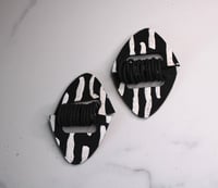 Image 2 of YaYa (Blk n white) 