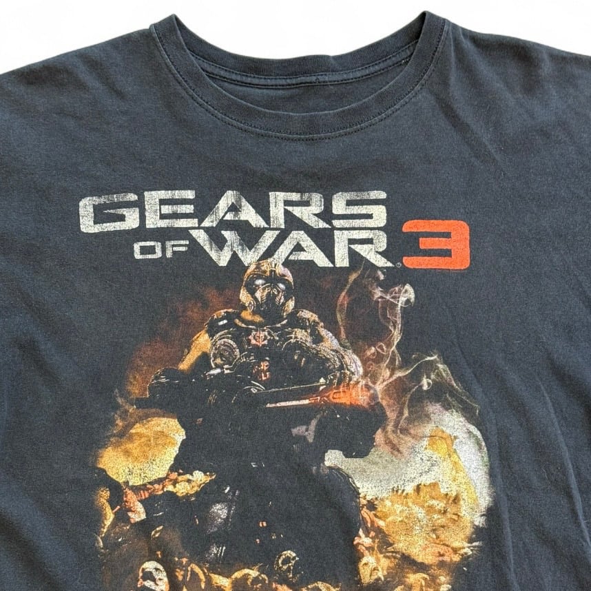 Image of 2000s Gears of War 3 Promo Graphic Tee (XL)