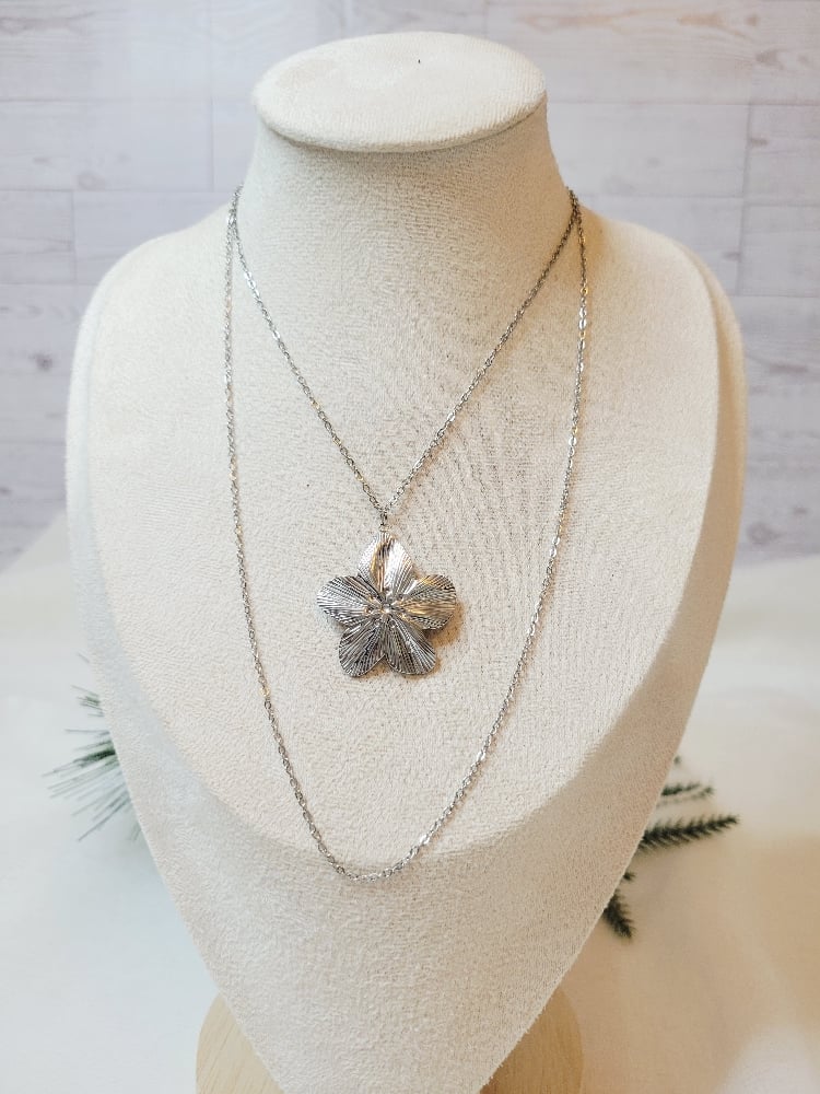 Image of Flor Necklace 