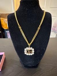 Gold gg necklace 
