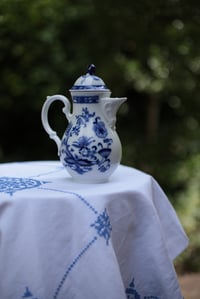 Image 1 of Mokkakännchen, Zwiebelmuster