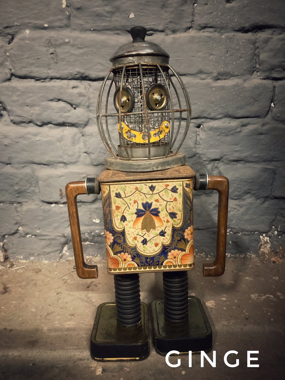 Image of Ginger Whinger