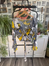 Image 3 of Fashion Nove crop top