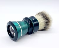 Image 3 of British Racing Green.