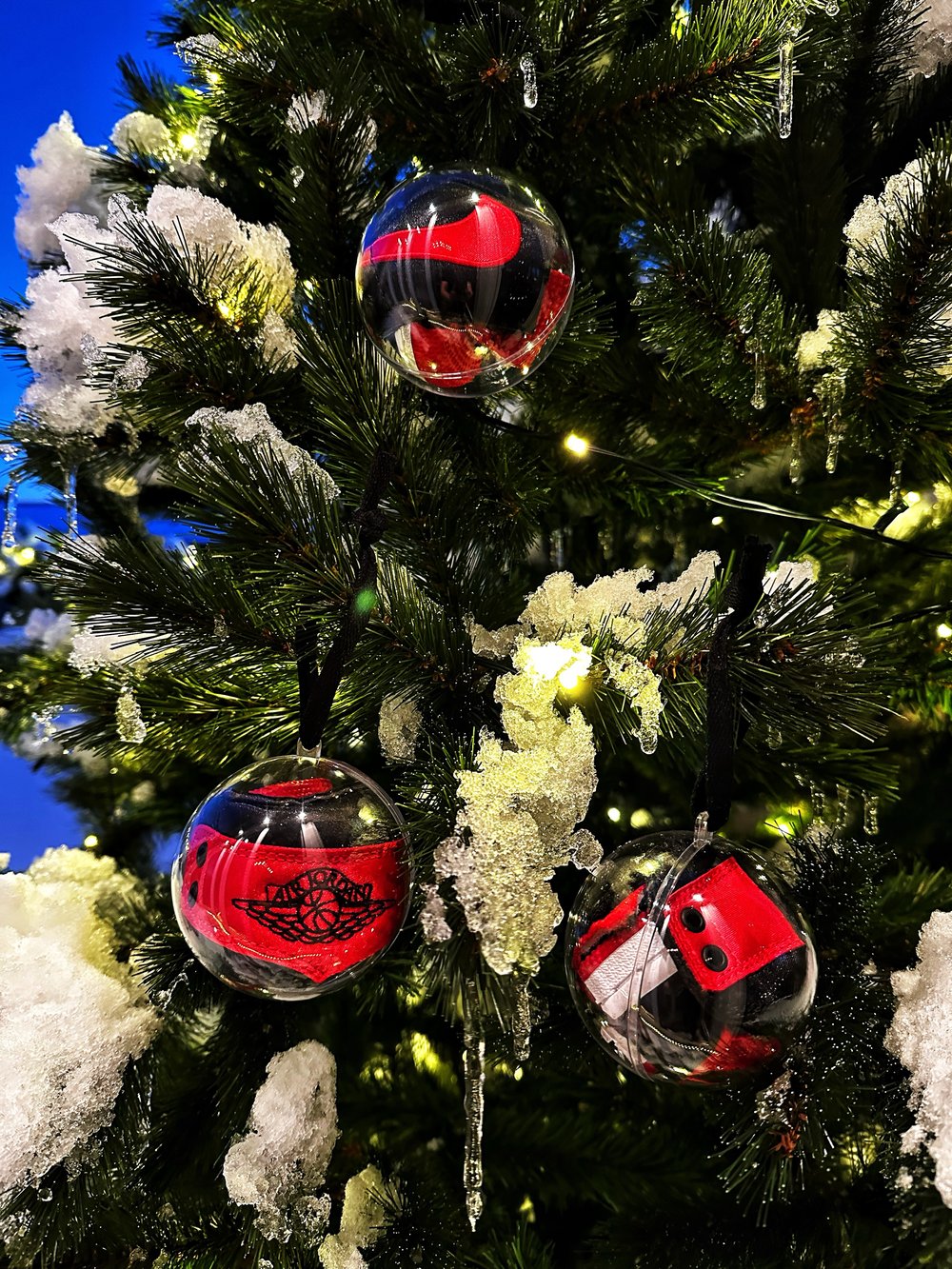Christmas Ball Jordan 1