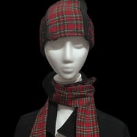 hostile beanie/scarf