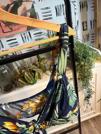 Image 3 of 2 piece flower set