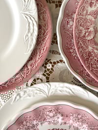 Image 5 of Lot d’assiettes dépareillées