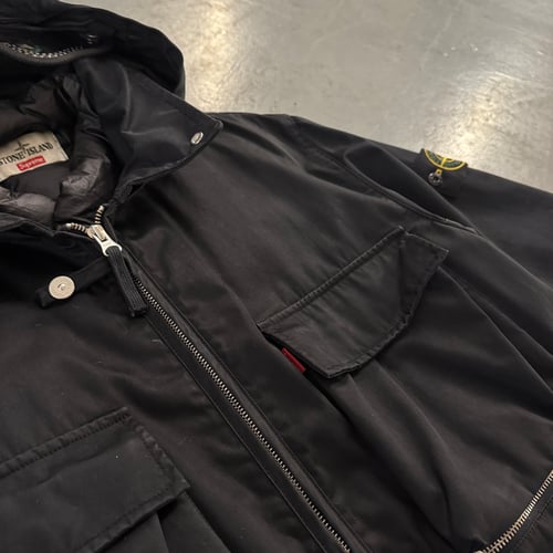 Image of AW 2018 Supreme x Stone Island Raso Gommato Helicopter Jacket, size small
