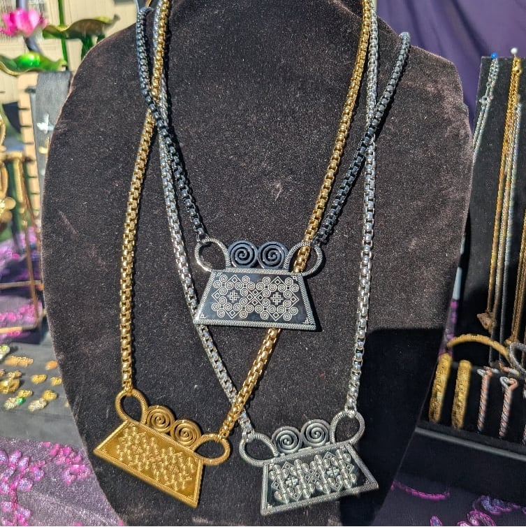 Image of "Nou" Water-Resistant Large Unisex Soul Lock Necklace