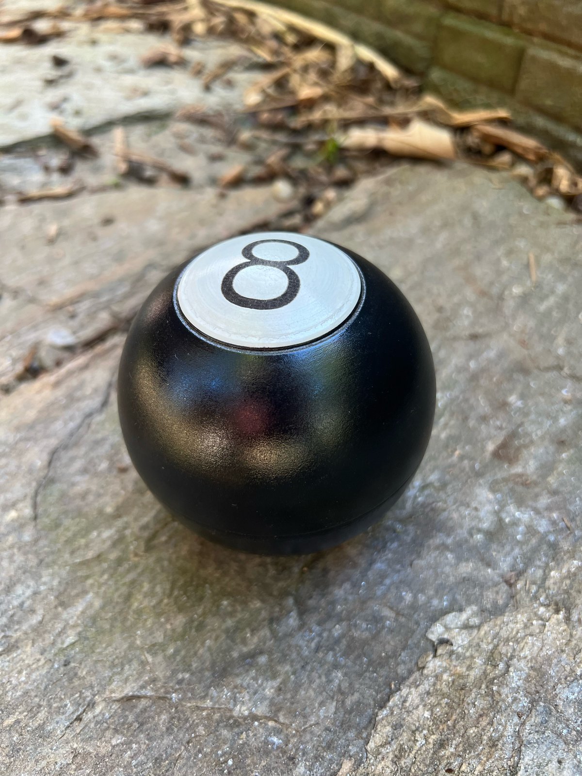 Image of 8 Ball Box 