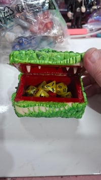 Image 3 of Dragon eye mimic box includes dice