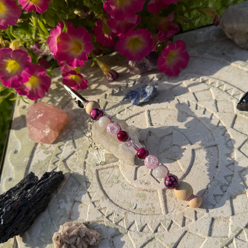 Image of pink lady roach clip