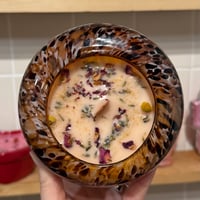 Image 1 of honeydew magnolia scented glass candle