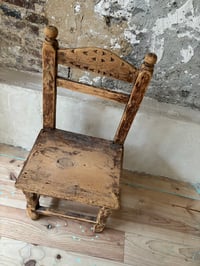 Image 2 of La chaise ancienne 
