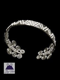 Image 4 of Hmong Qwj 2 cuff