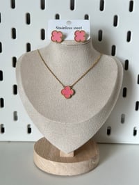 Image 3 of Gold pink clover necklace and earrings set