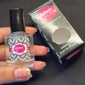 Glisten & Glow Top Coat (clear, shiny and fast drying)