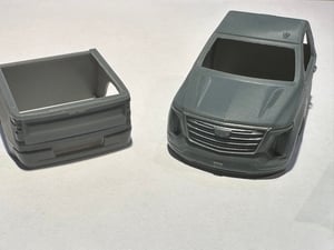 1/64 2025 Cadirado-with Escalade front end