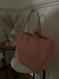 Image 3 of tote bag 🌸